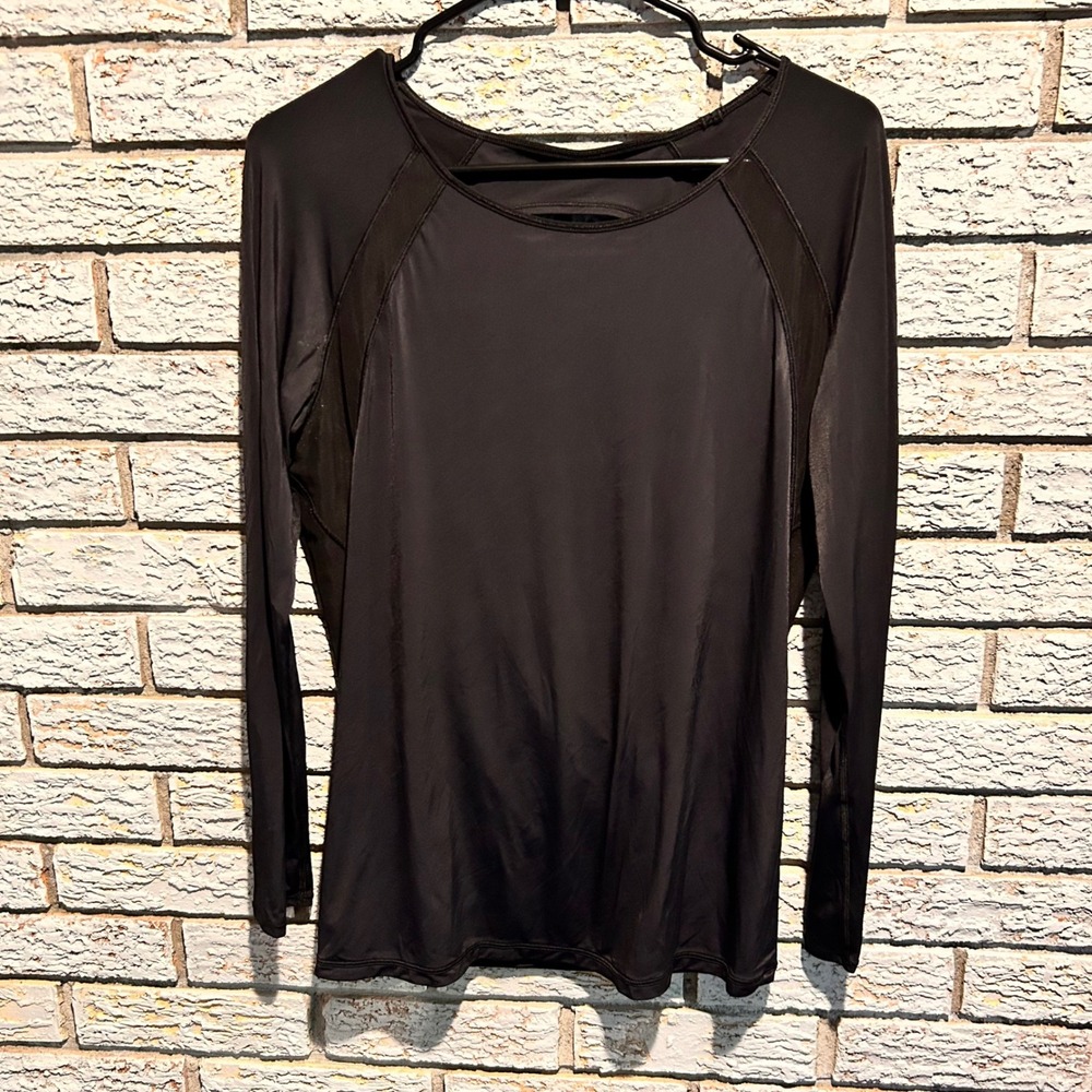 Lululemon Black Open Back Long Sleeve Mesh Panel Athletic Yoga Top Womens
